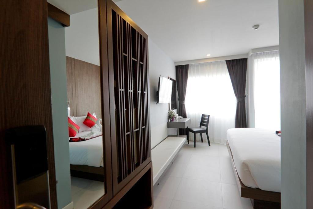 Elegancy Sansabai Hotel Patong Eksteriør billede